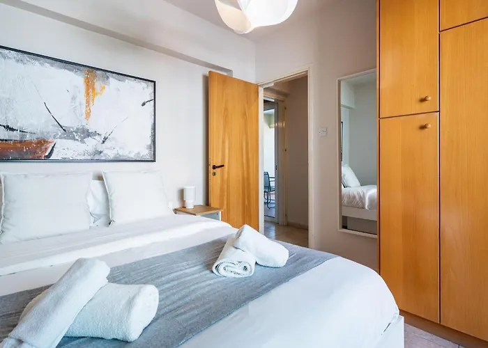 Апартаменты Calina - 3br W Pool & Balcony In Mackenzie